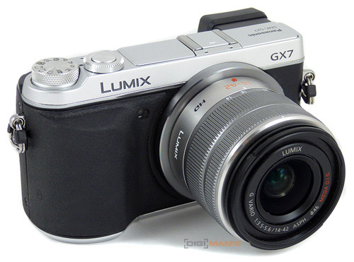 Panasonic Lumix GX7: vymazlený superfoťák