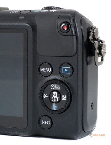 Canon EOS M: první pokus