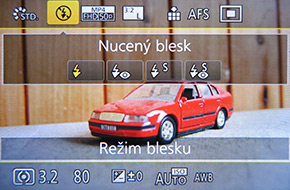Panasonic Lumix FZ1000: legenda je zpátky