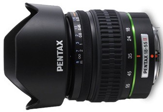 Pentax uvedl pět nových objektivů