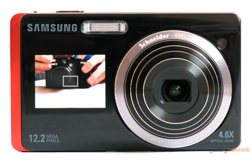 Samsung ST550: jedno LCD nestačí