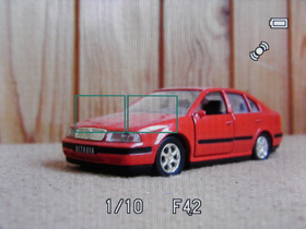 Nikon Coolpix S9100: rudý bojovník