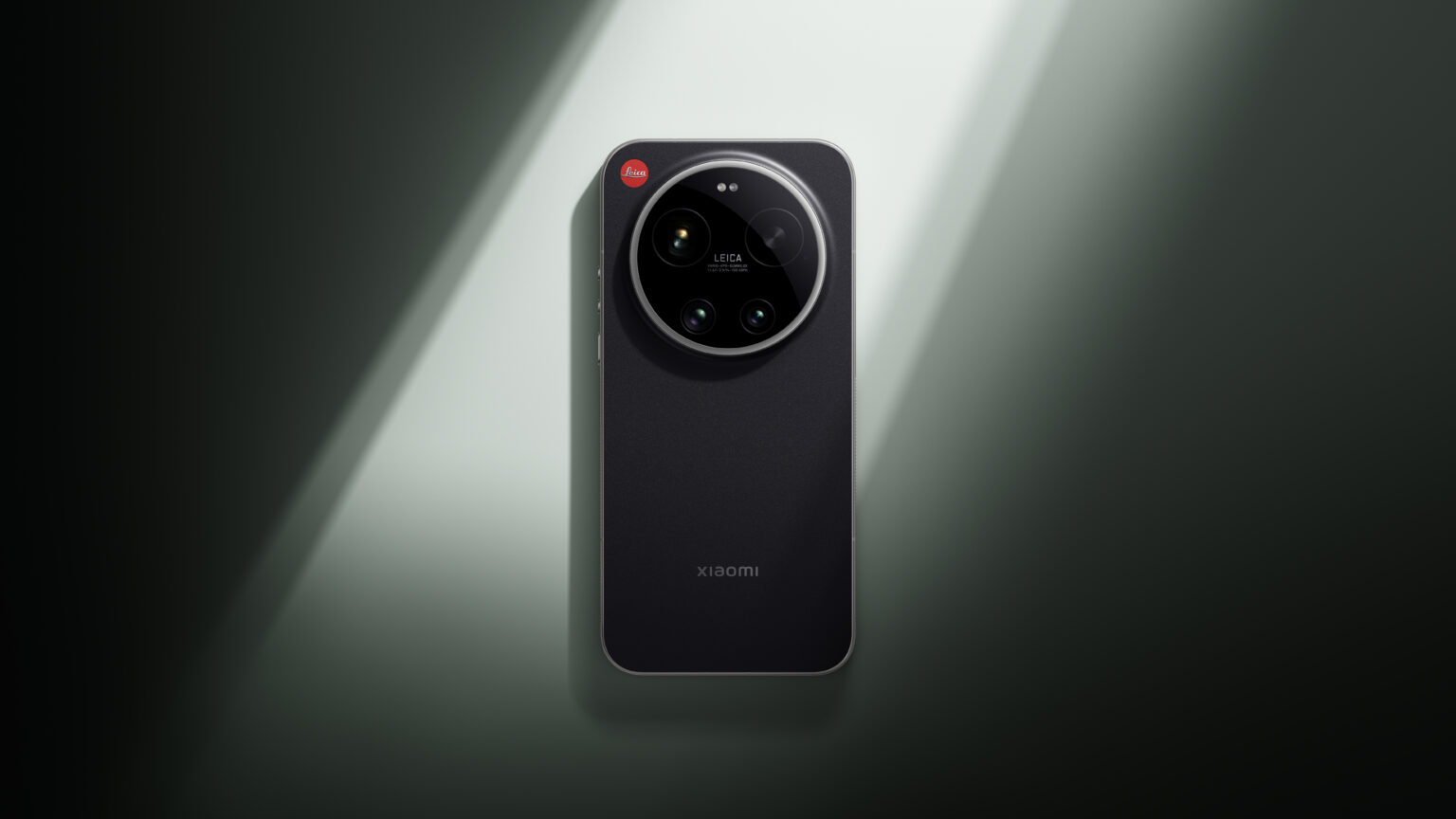 Leica Leitzphone powered by Xiaomi