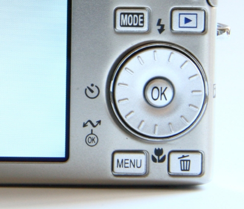 Nikon Coolpix S500: malý, ale výkonný