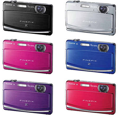 Odolný bojovník s GPS Fujifilm FinePix XP30 a štíhlá dáma Z90