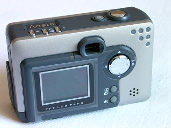 Aosta Megacam: Jednoduchý foťák za příznivou cenu