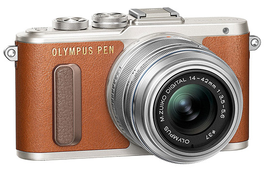 Stylový Olympus PEN E-PL8 se selfie displejem