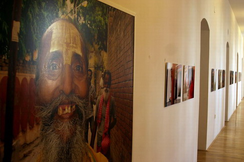 Brněnske výstavy: Barvy Indie a Obrazové reality