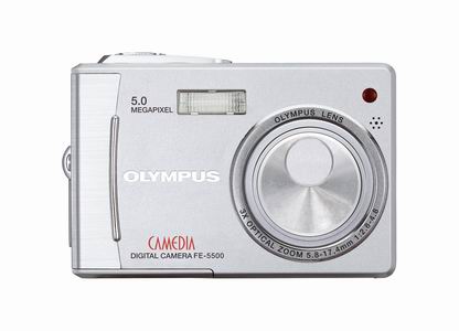 Olympus FE-5500 – S otočným krytem