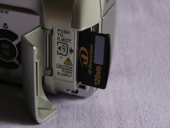 Olympus Camedia C-350 Zoom: kvalita v tradičním kabátku