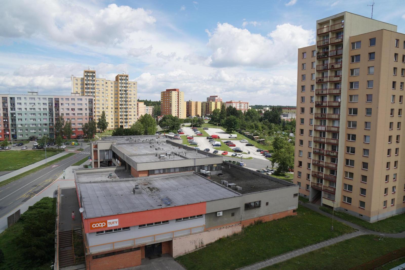 Sony Carl Zeiss Vario-Tessar T* 16-70mm F4 OSS (SEL1670Z)