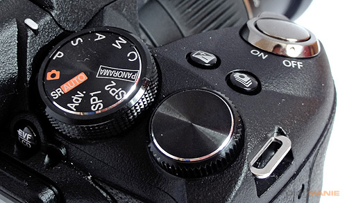 Fujifilm FinePix HS10: ultrazoom roku?