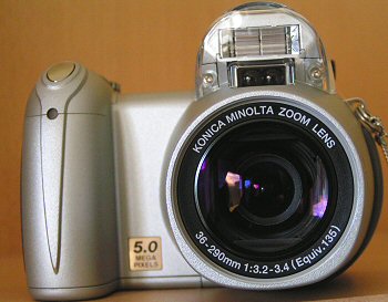 DiMAGE Z20: levný ultrazoom