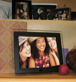 Fotorámečky EDGE TECH CORP přehrají hudbu i video