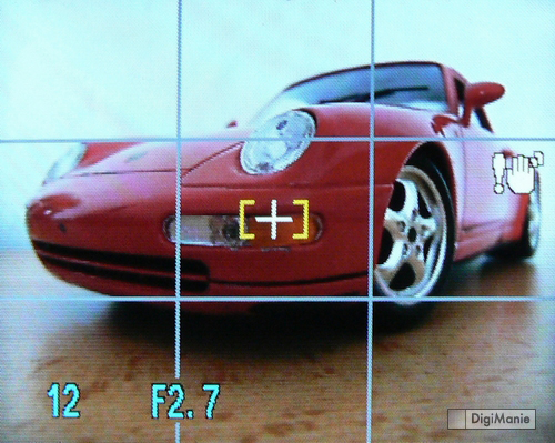 FinePix F480: levný kompakt se širokoúhlým objektivem