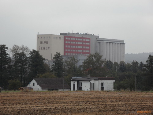 Samsung WB210: dotkněte se 21 milimetrů!