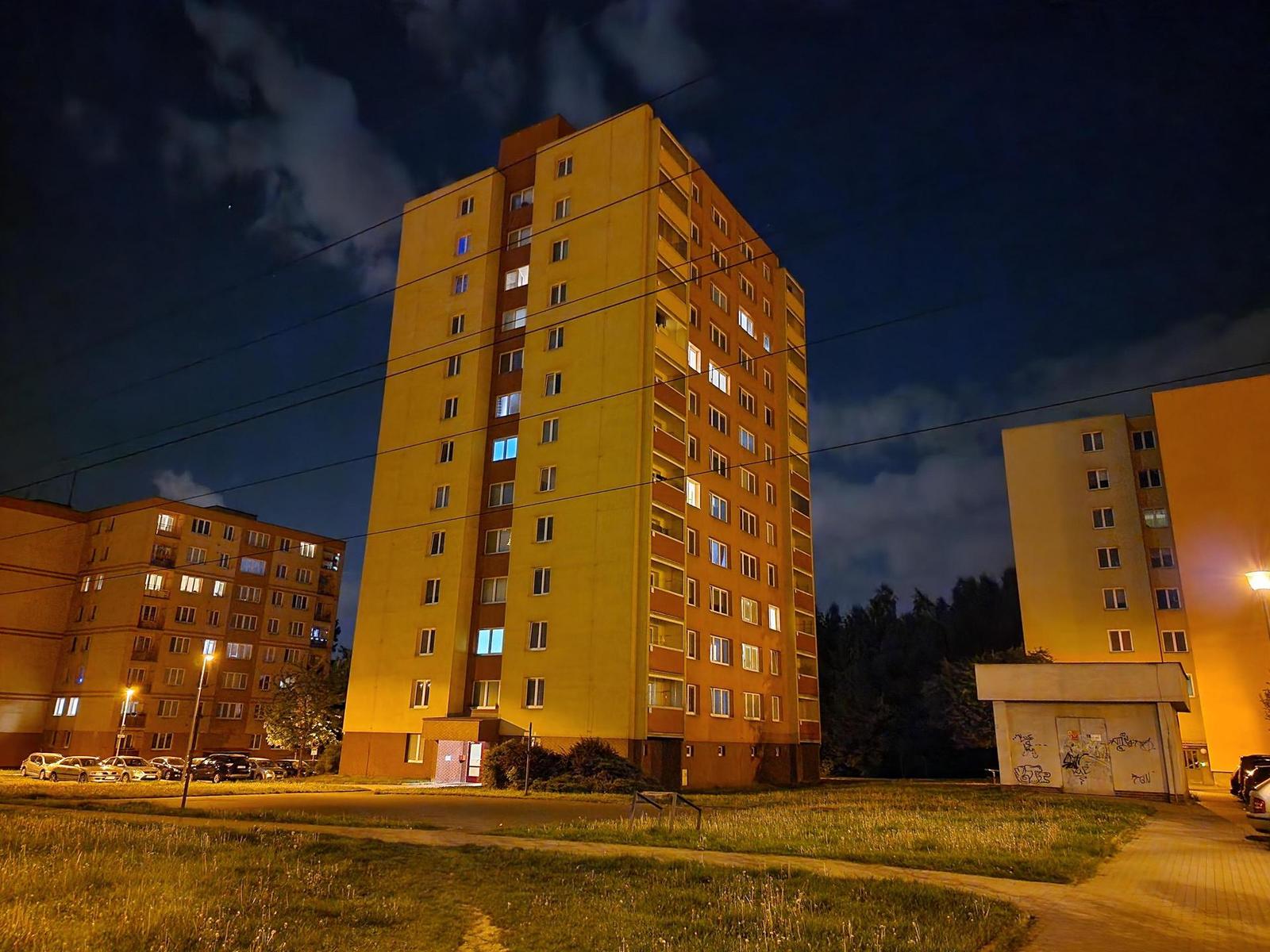 Samsung Galaxy S22 Ultra: pětioký fotografický král?