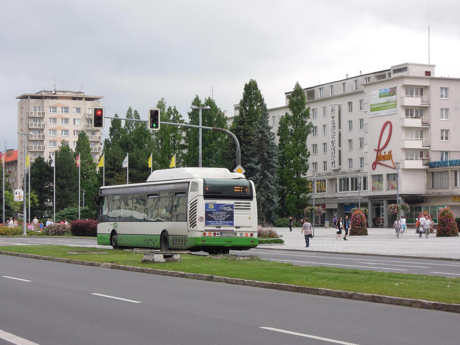 Nikon Coolpix P300: nenápadný šikula