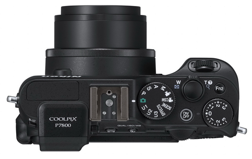 Nikon Coolpix P7800 dostal EVF