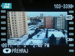 Fujifilm FinePix F300EXR: klame tělem