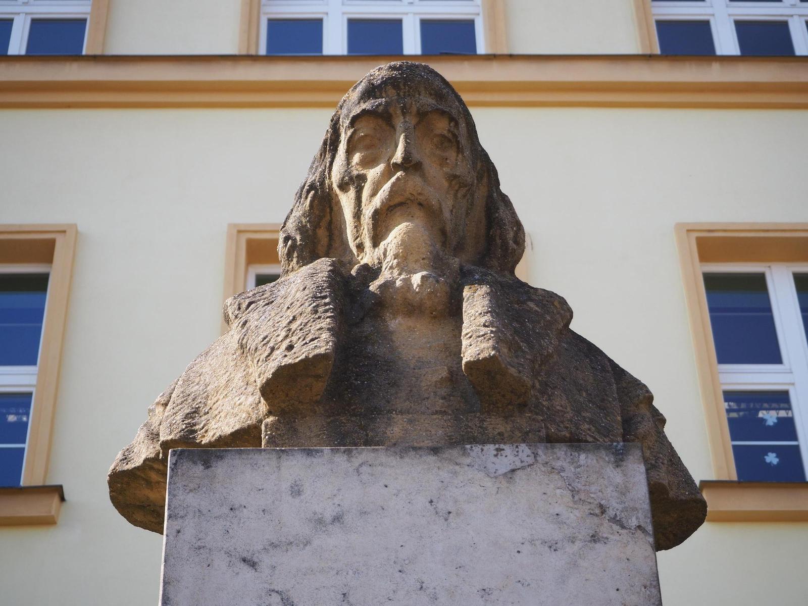 Olympus OM-D E-M10 Mark II: podařené retro