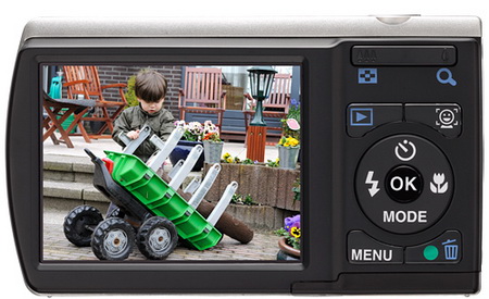 Levný Pentax Optio E80 představen