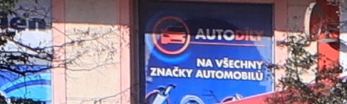 Canon EF-M 28mm f/3.5 Macro IS STM