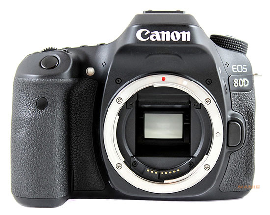 Canon EOS 80D: příjemná inovace