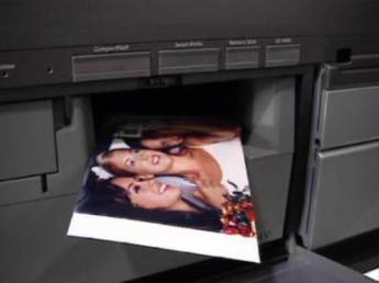 Dočkáme se fúze rozhlasu po drátě s gramofonem na kliku?