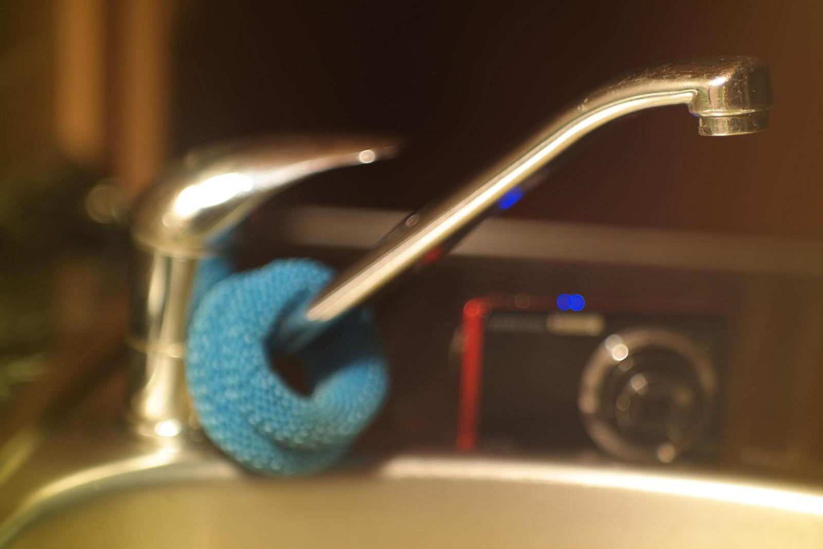 Jupiter-9 85mm F2.0 (M39)