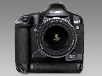 Pekelně rychlý osmimegový Canon EOS-1D Mark II