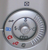 UMAX Premier 3306: Jednoduchý, ale pohledný premiér