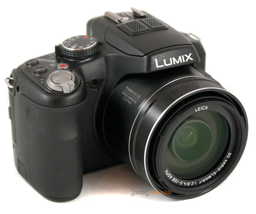 Panasonic Lumix FZ200: ultrazoomové překvapení roku