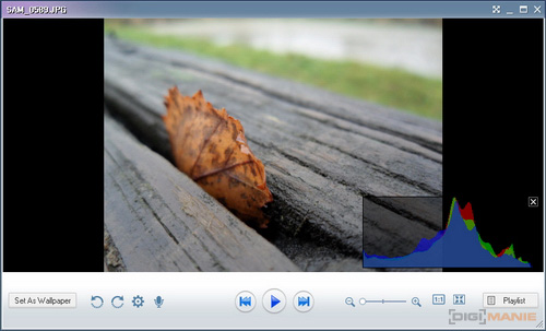 Samsung ST550: jedno LCD nestačí
