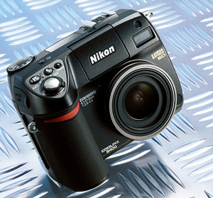 Nikon: čtvero nových fotoaparátů