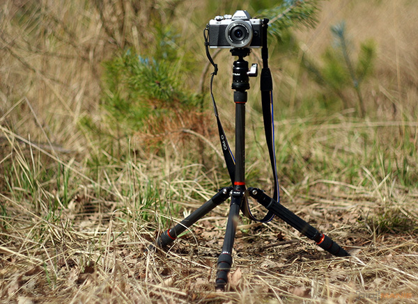 Karbonový stativ Rollei Compact Traveller No.1 Carbon