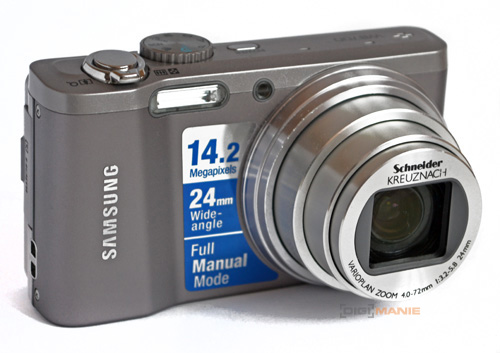 Samsung WB700: schopná šedá myška