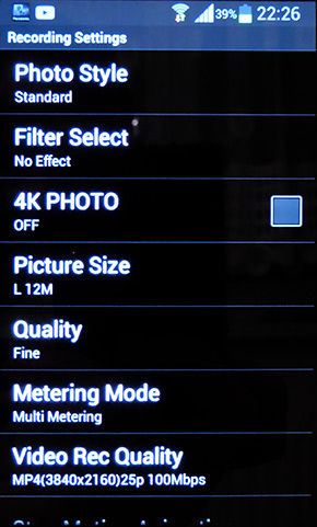 Panasonic Lumix LX100: pozoruhodný profi kompakt