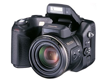 Novinka s 6 Mpix senzorem: Fujifilm FinePix S7000 Zoom