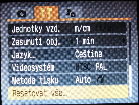 Canon PowerShot A700: Mezi kompaktem a ultrazoomem