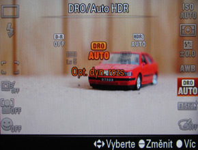 Sony SLT-A77: megapixelový přeborník