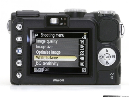 Nikon Coolpix P5000: univerzální fotoaparát