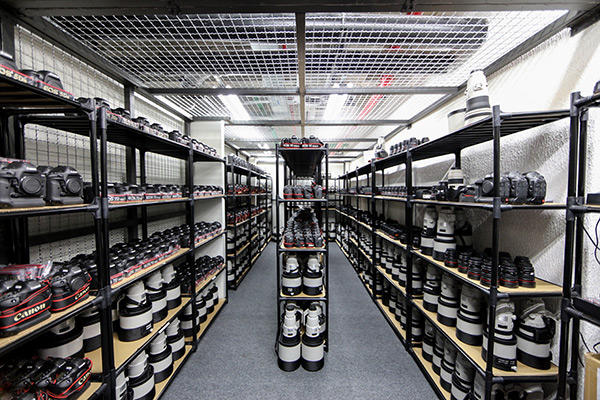 Canon připraven na Olympiádu v Riu, obrovský sklad 1600 objektivů