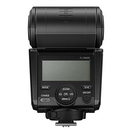 Olympus představil bezdrátový blesk FL-700WR a nové příslušenství