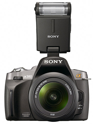 Sony uvedlo nové DSLR Alpha 230, 330, 380, objektivy a blesk