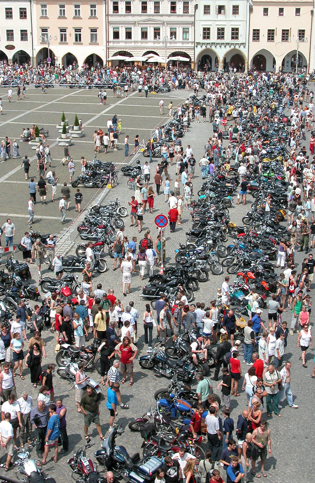 Foto okolo kol 14: Normálně se srazit