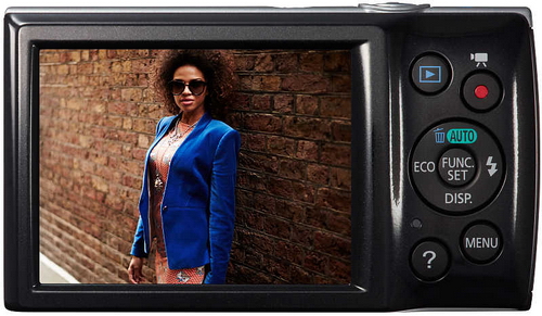 Canon uvedl malé kompakty IXUS 145 a IXUS 150