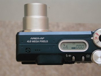 Minolta DiMAGE F200: Námořnický krasavec