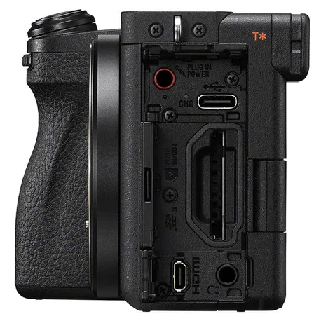 Ekologie ad absurdum? Sony A6700 "nelze nabít", v balení není nabíječka ani kabel