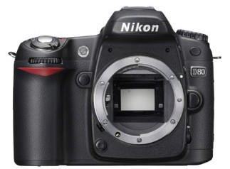 Společnost Nikon Corporation uvádí fotoaparát Nikon D80!